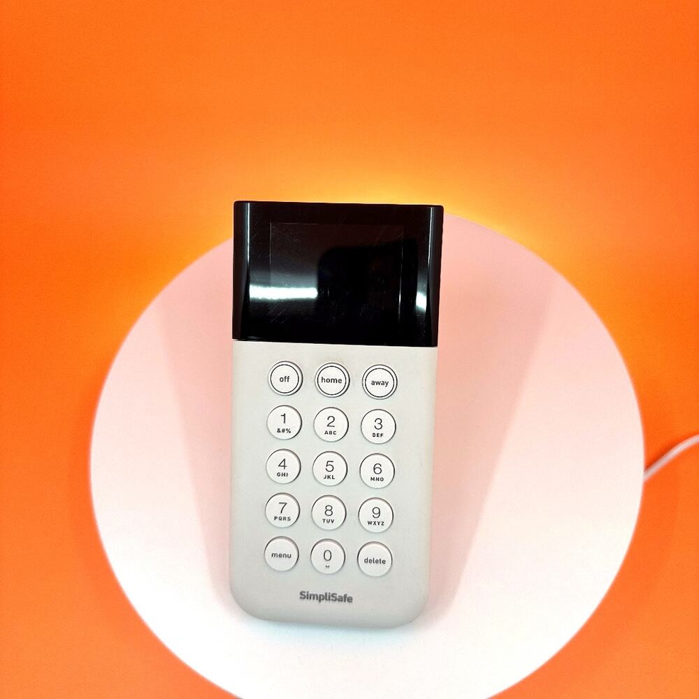SimpliSafe Wireless Keypad - Latest Gen - Picture 4 of 16